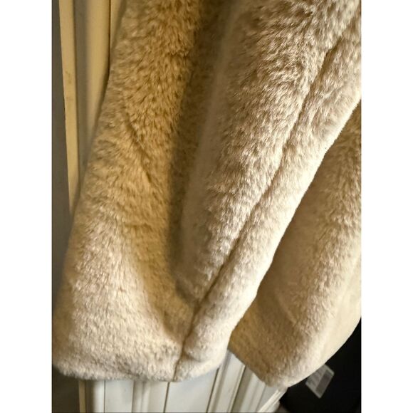 Zara Basic Women's Faux Fur Teddy Plush Oversized Hooded Jacket Tan XS NWOT - Picture 1 of 8